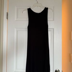 Elegant Black Sleeveless Dress